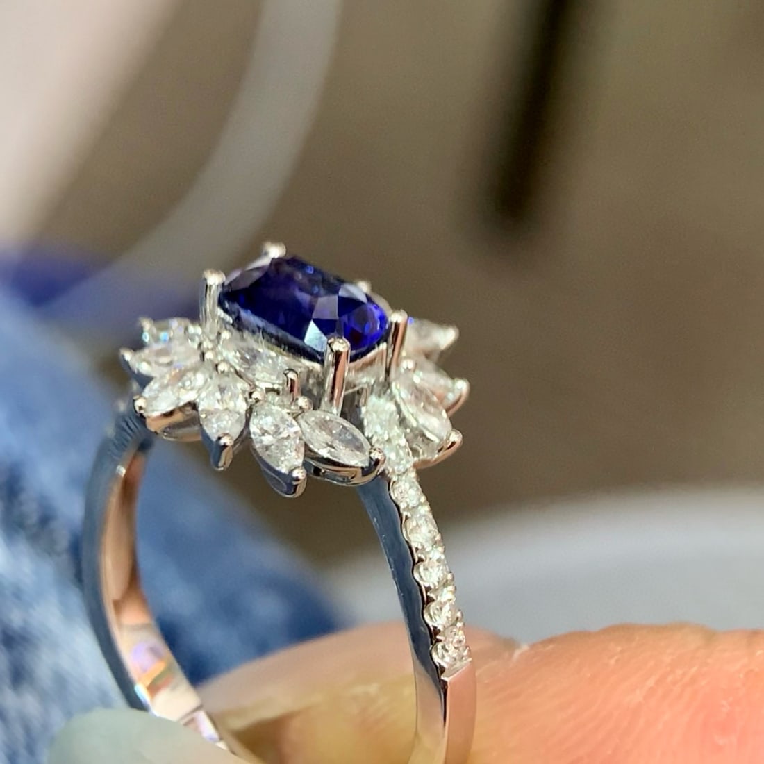 14k Gold 1.80 Ctw Natural Sapphire & Diamond Ring - 4