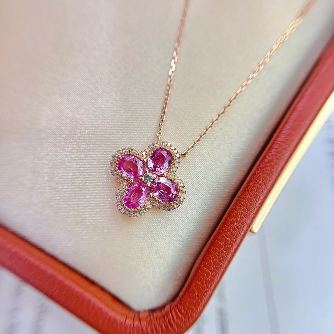 14k Gold 2.00 Ct Natural Padparadscha Sapphire & Sapphire Necklace - 5