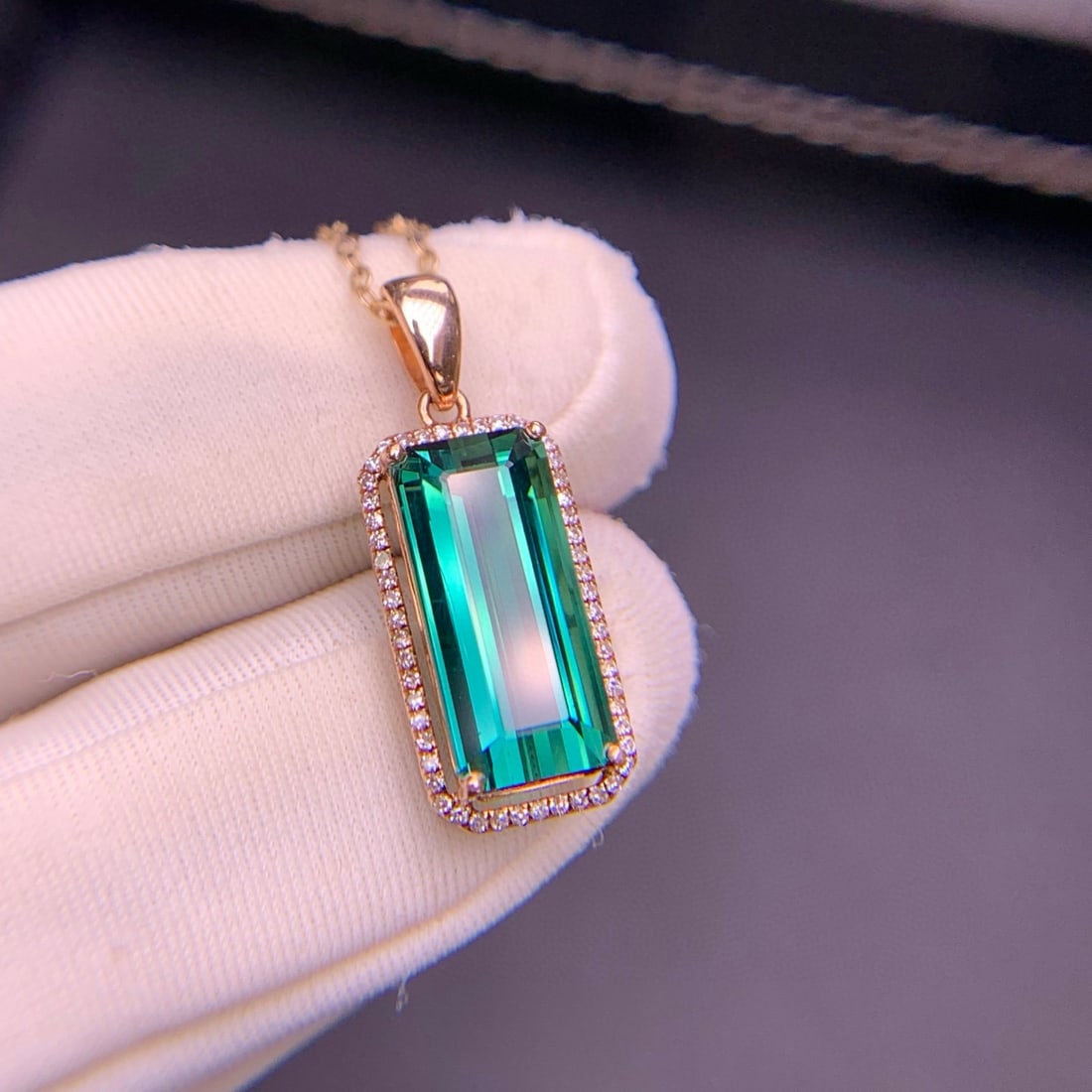 14k Gold 4.8 Ct Natural Tourmaline & Diamond Pendant( Without Chain ) - 6