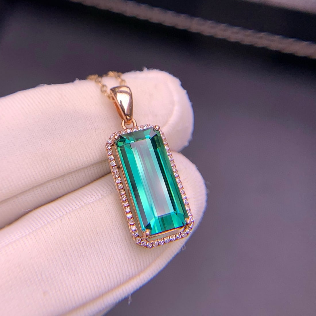 14k Gold 4.8 Ct Natural Tourmaline & Diamond Pendant( Without Chain ) - 7