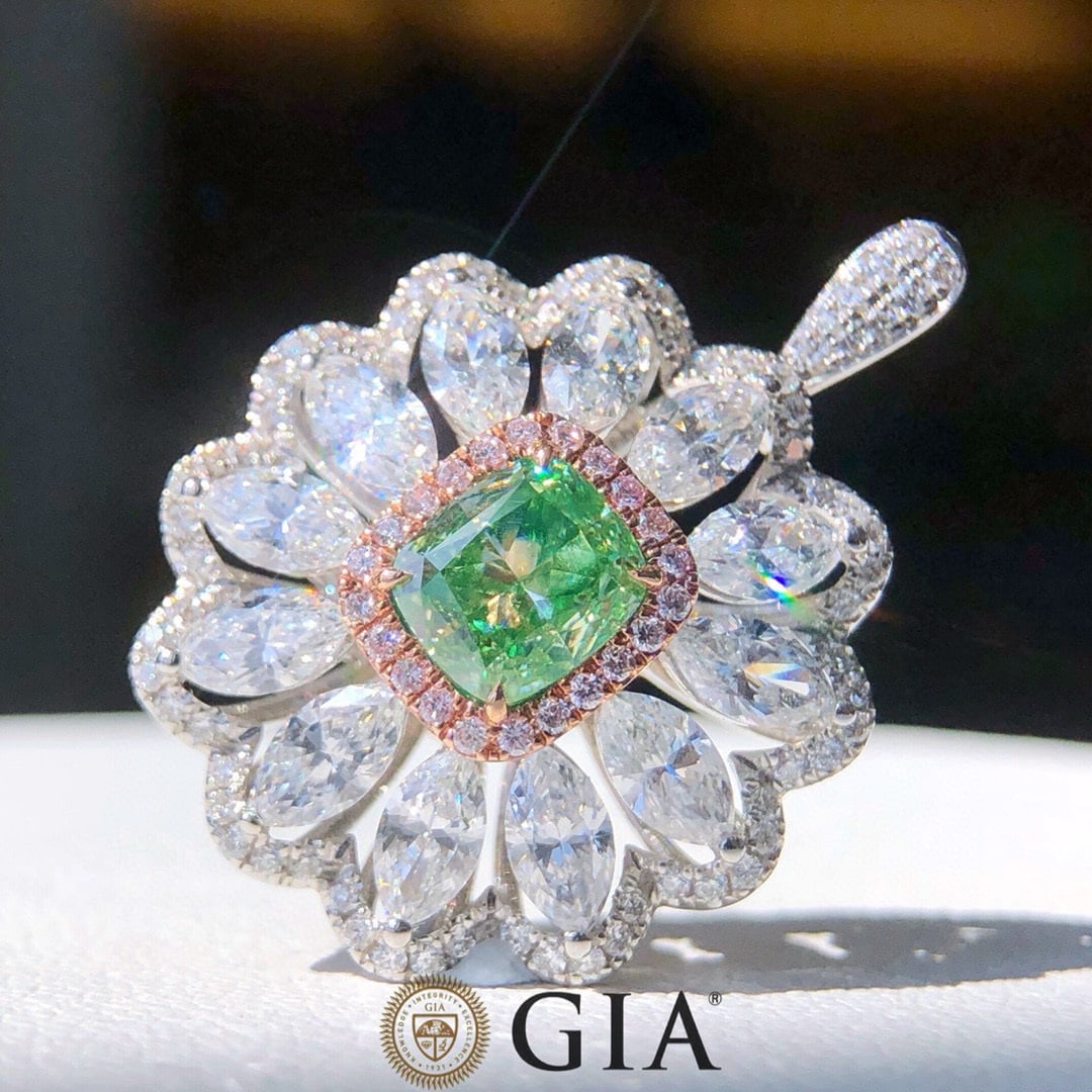 Gia Certified 14k Gold 3.29 Ctw Natural Green Diamond & Diamond Ring/pendant( Without Chain ) - 5