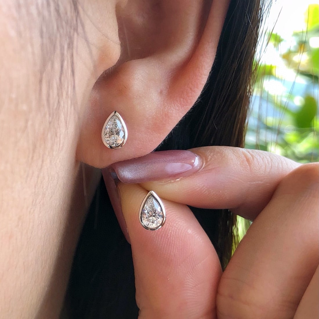 Gia Certified 14k Gold 0.61 Ctw Natural E Vs2/vvs2 Pear Diamond Earrings - 2