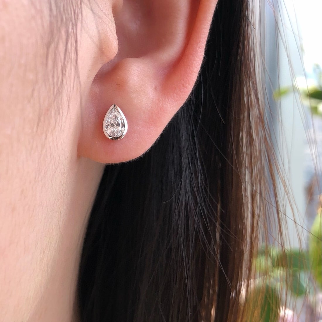 Gia Certified 14k Gold 0.61 Ctw Natural E Vs2/vvs2 Pear Diamond Earrings - 3