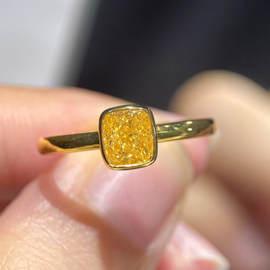 Gia Certified 14k Gold 1.02 Ct Natural Yellow Diamond Ring - 7