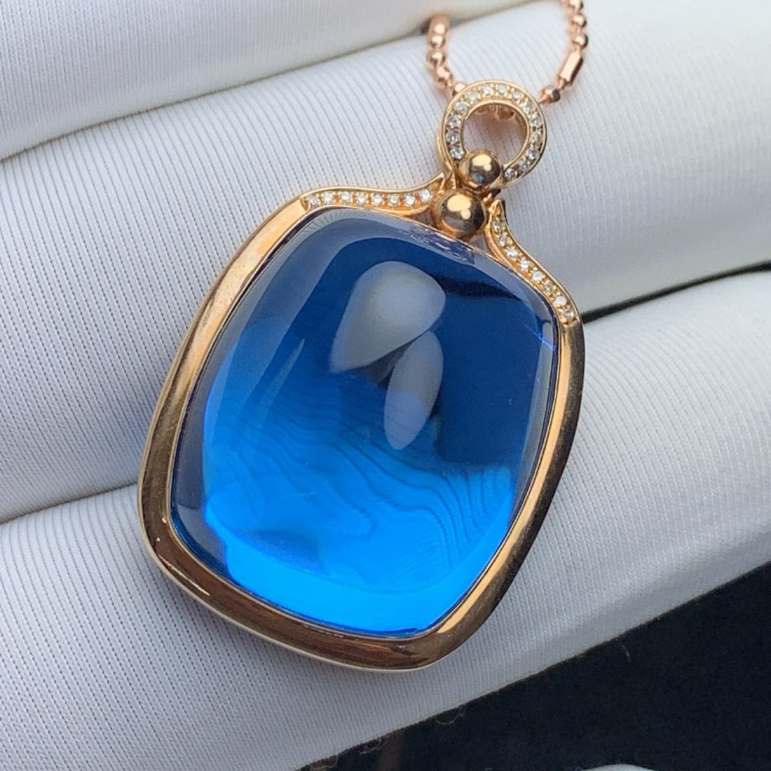 14k Gold 50 Ct Natural Topaz & Diamond Pendant( Without Chain ) - 3
