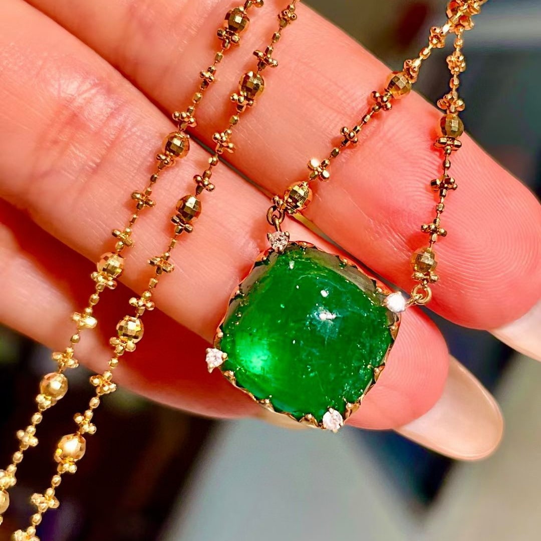 14k Gold 9.17 Ctw Vivid Green Natural Emerald & Diamond Necklace - 6