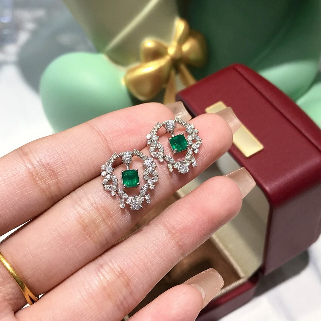 14k Gold 1.47 Ctw Vivid Green Natural Emerald & Diamond Earrings - 3