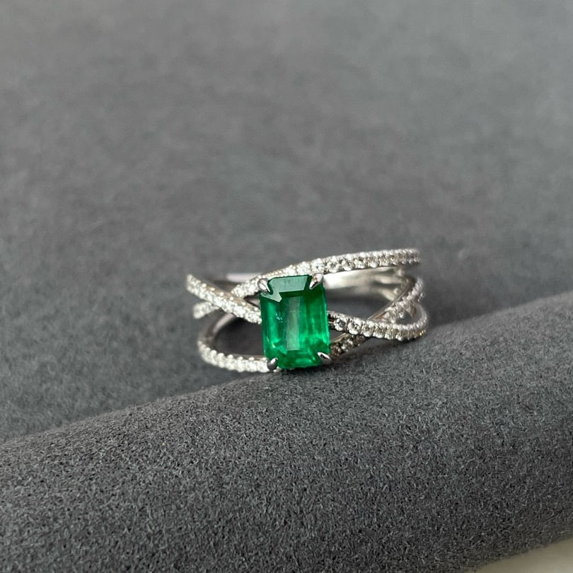 14k Gold 1.36 Ctw Vivid Green Natural Emerald & Diamond Ring - 7