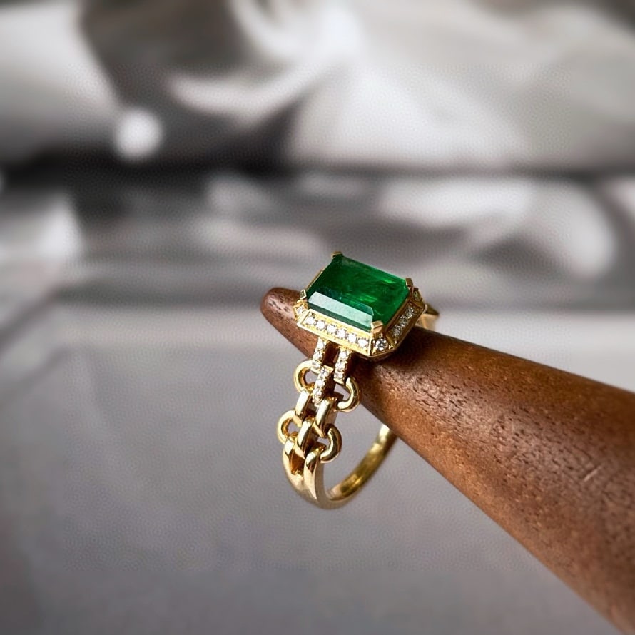 14k Gold 1 Ct Vivid Green Natural Emerald & Diamond Ring - 7