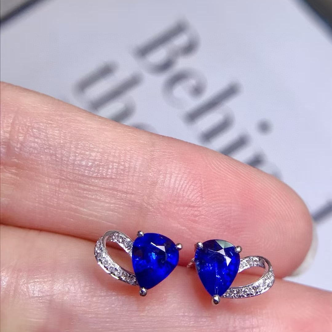 14k Gold 1.6 Ct Vivid Blue Natural Sapphire & Diamond Earrings - 3