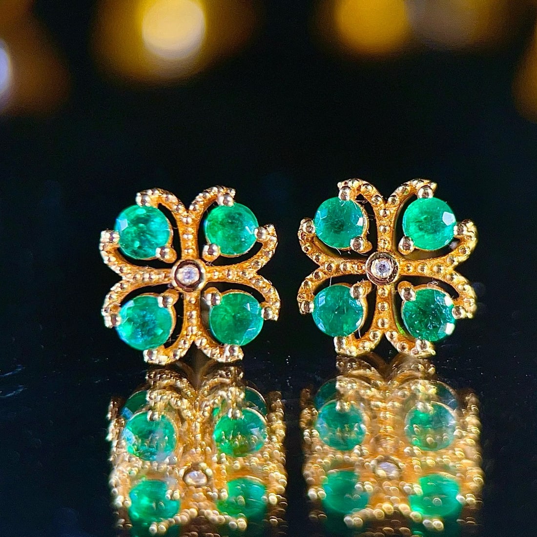 14k Gold 0.7 Ct Natural Emerald & Diamond Earrings - 5