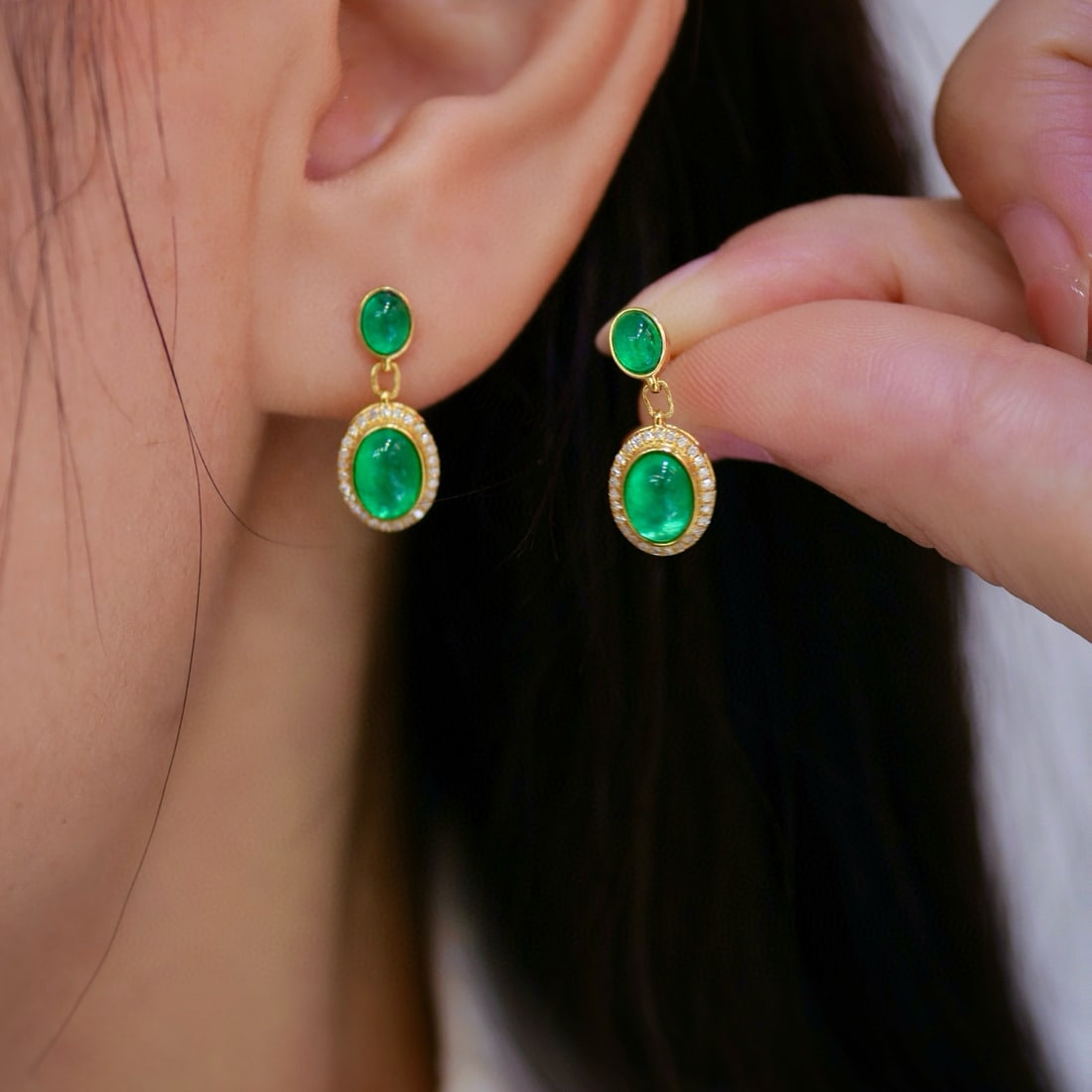 14k Gold 2.00 Ct Natural Emerald & Diamond Earrings - 2