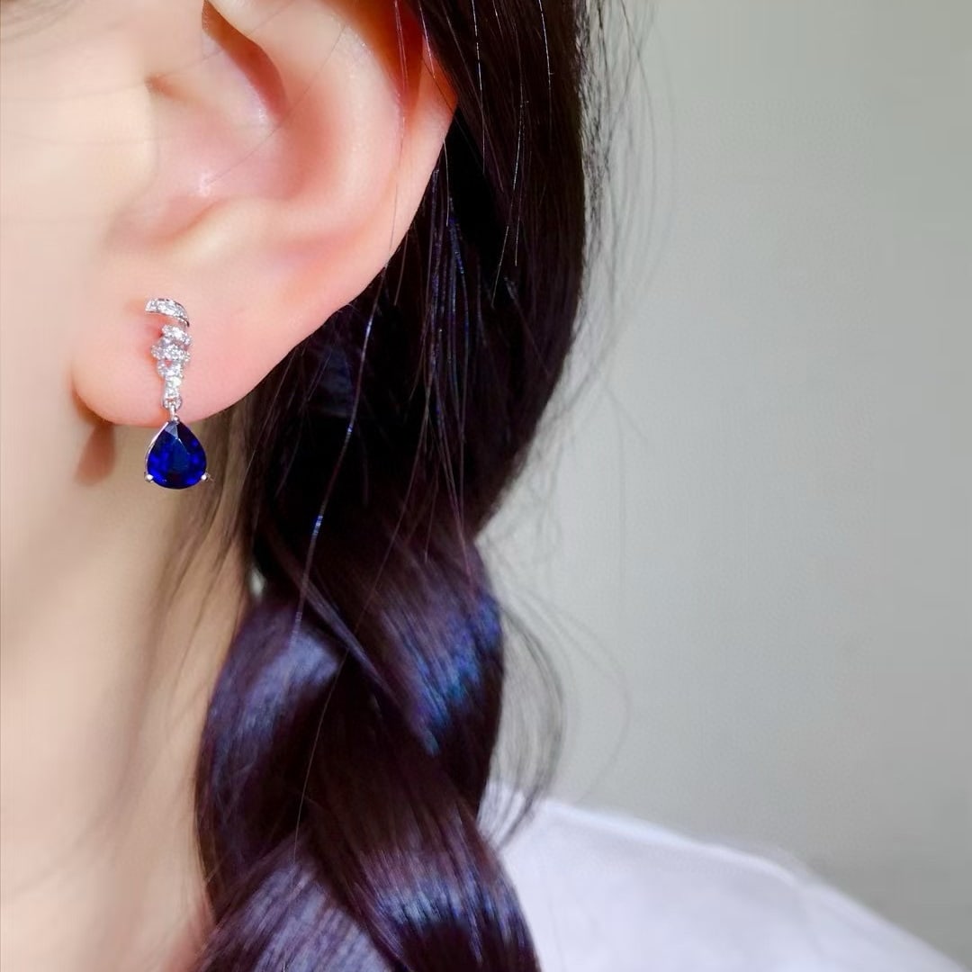 14k Gold 1.8 Ct Vivid Blue Natural Sapphire & Diamond Earrings - 4