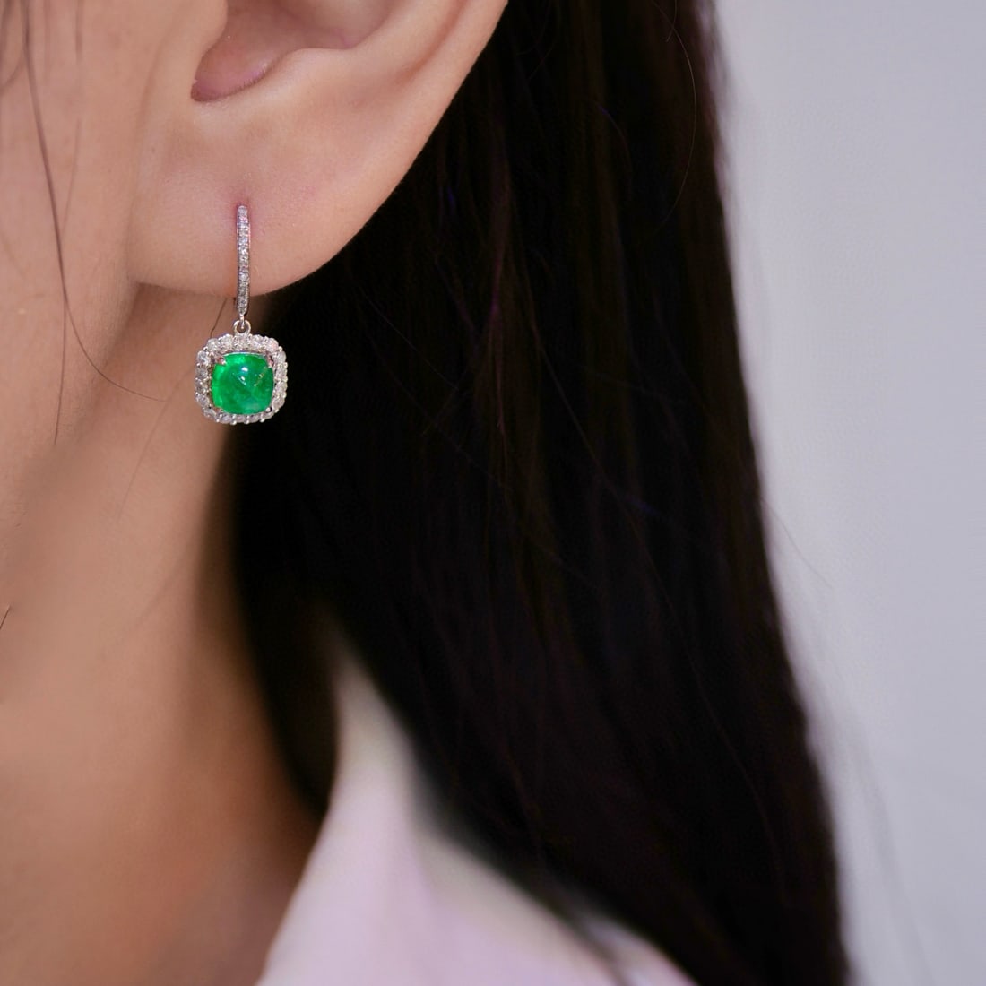 14k Gold 2.10 Ct Vivid Green Natural Emerald & Diamond Earrings - 3