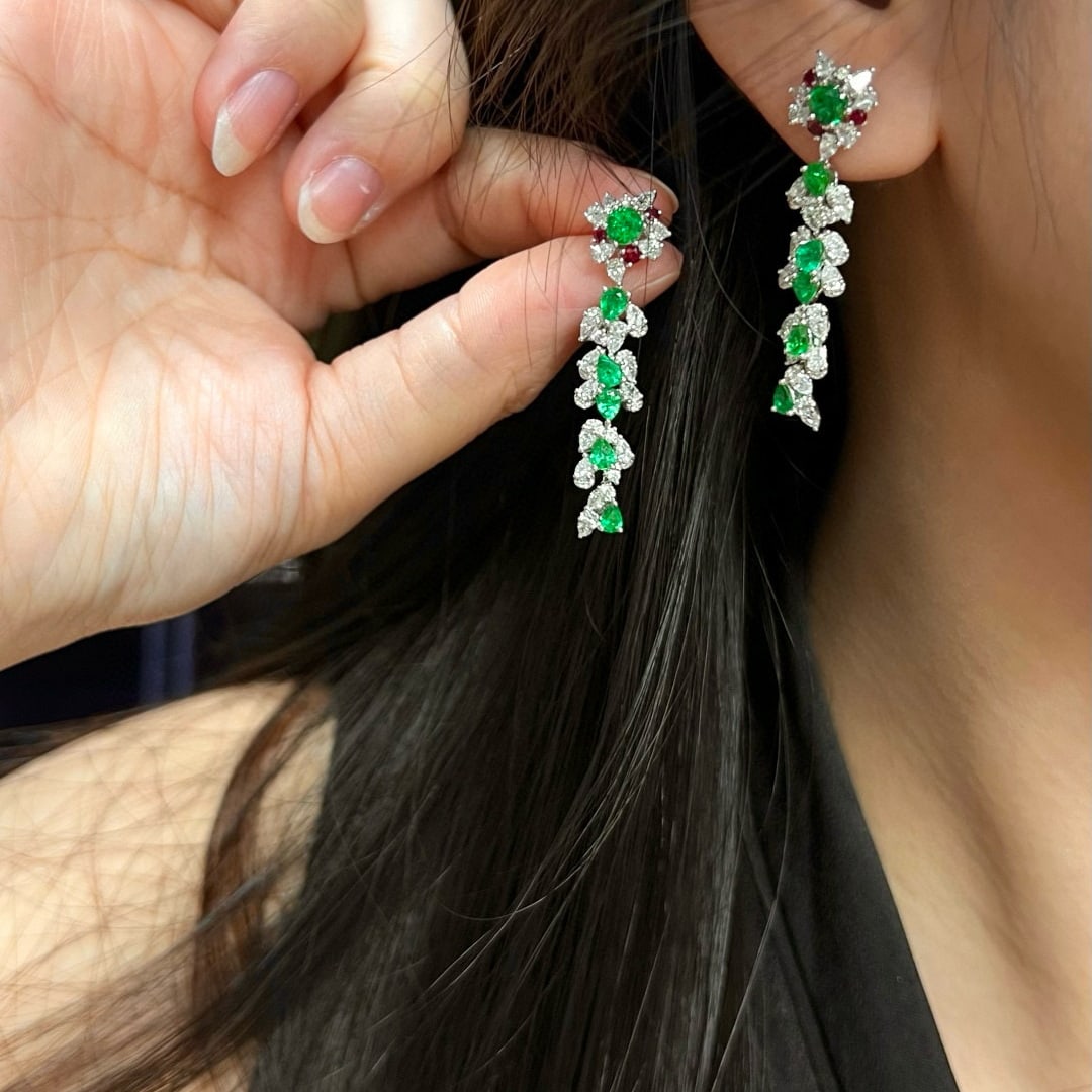 14k Gold 2.21 Ctw Vivid Green Natural Emerald & Diamond Earrings - 3