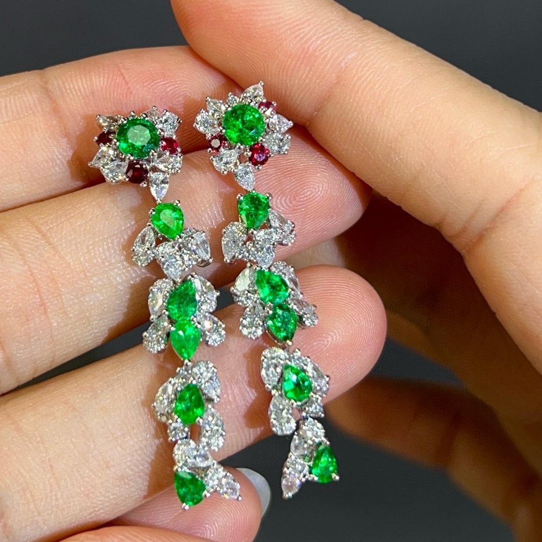 14k Gold 2.21 Ctw Vivid Green Natural Emerald & Diamond Earrings - 5