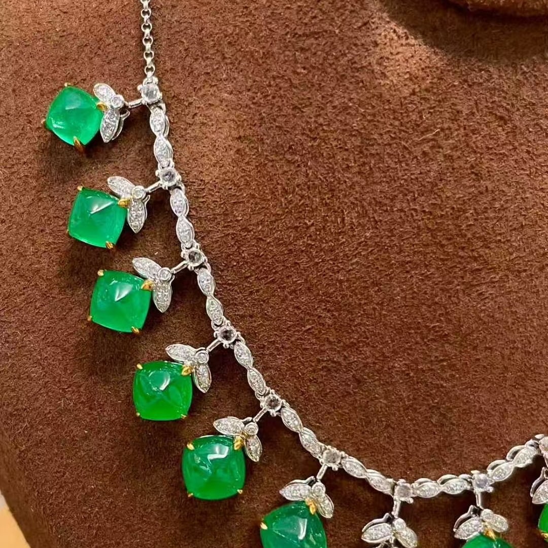 14k Gold 13.8 Ct Natural Emerald & Diamond & Sapphire Necklace - 5