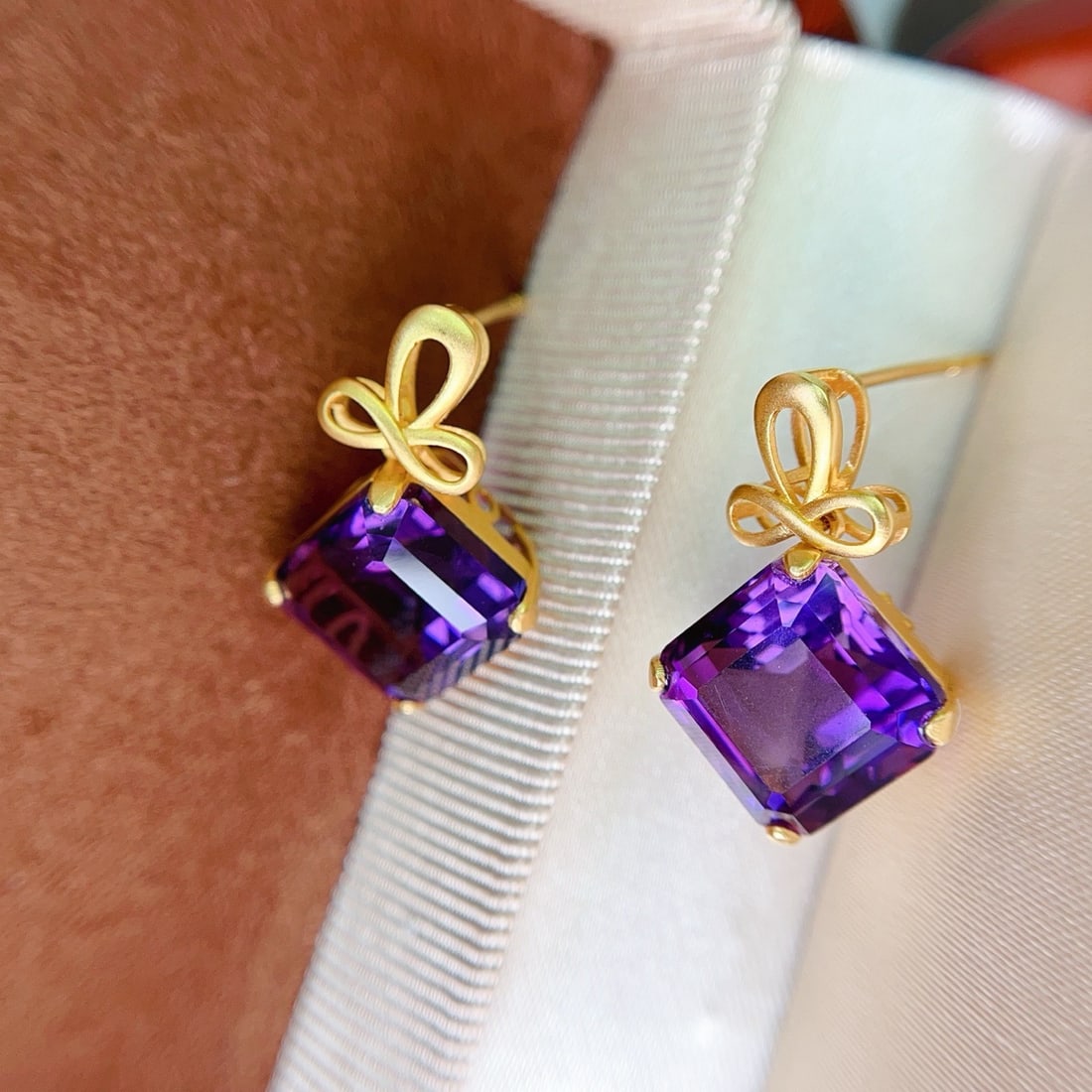 14k Gold 11.8 Ct Natural Amethyst Earrings - 2