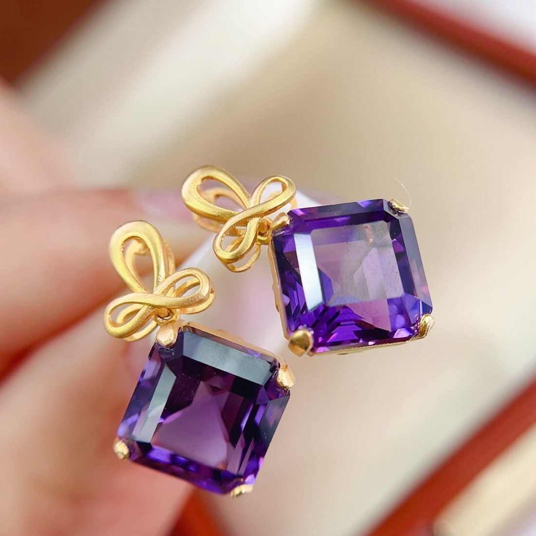 14k Gold 11.8 Ct Natural Amethyst Earrings - 4
