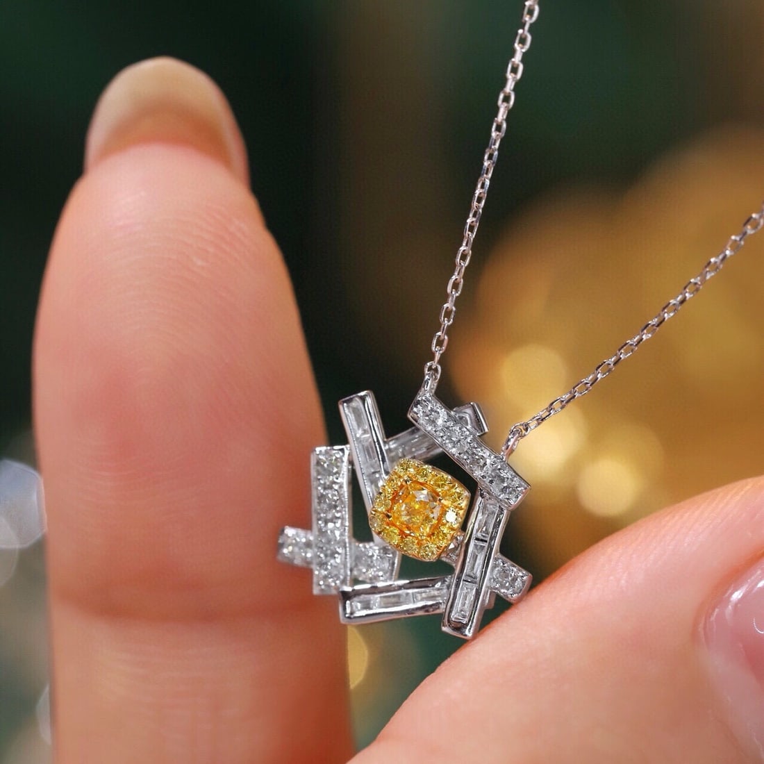 14k Gold 0.50 Ctw Natural Yellow Diamond & Diamond Necklace - 4