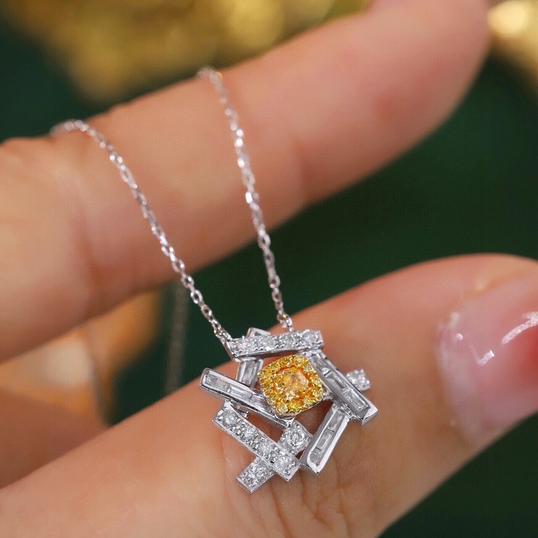 14k Gold 0.50 Ctw Natural Yellow Diamond & Diamond Necklace - 5