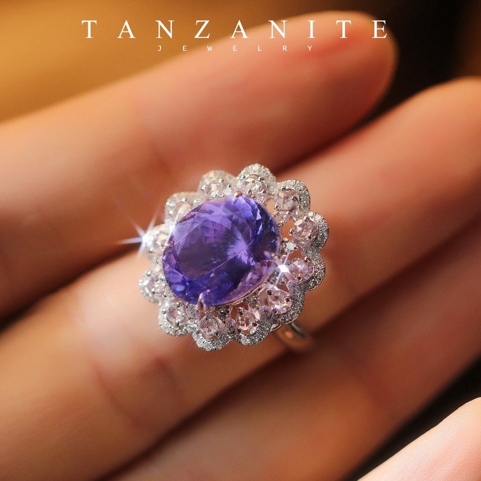 14k Gold 7.56 Ctw Natural Tanzanite & Diamond Ring - 4
