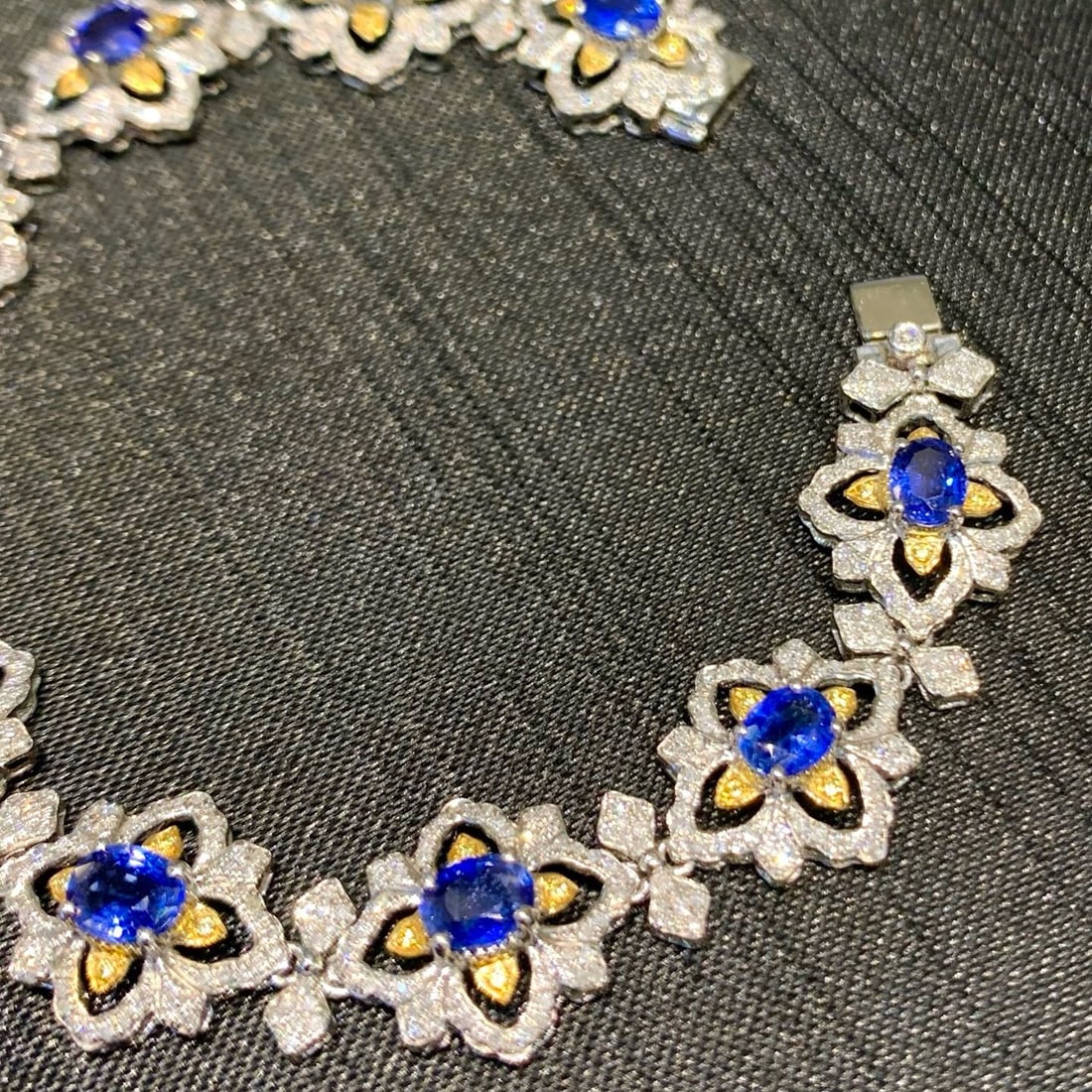 14k Gold 7.2 Ct Natural Sapphire & Diamond Bracelet - 2