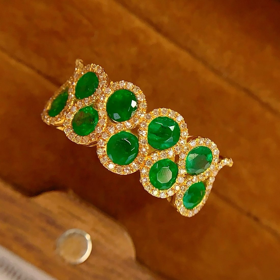 14k Gold 2 Ct Natural Emerald & Diamond Ring - 3