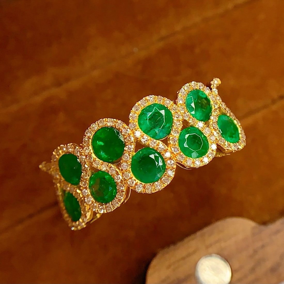 14k Gold 2 Ct Natural Emerald & Diamond Ring - 6