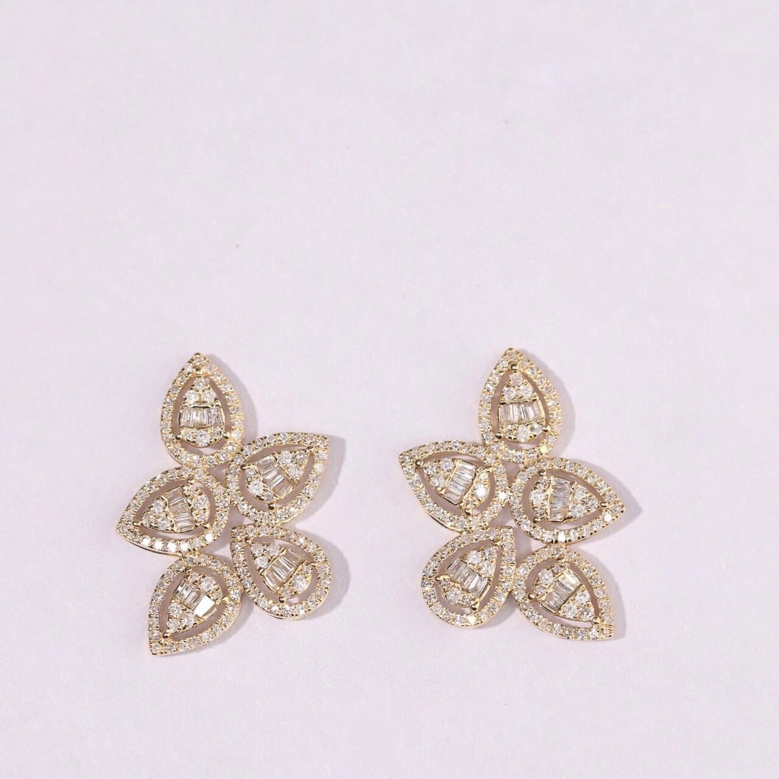 14k Gold 0.9 Ct Natural H Diamond Earrings - 2