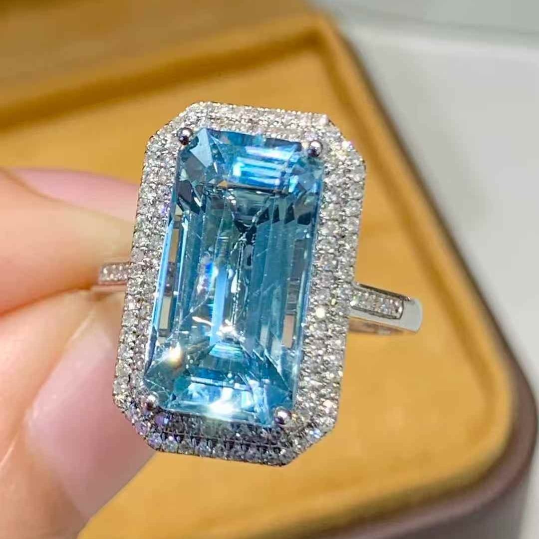 14k Gold 4.6 Ct Natural Aquamarine & Diamond Ring - 2
