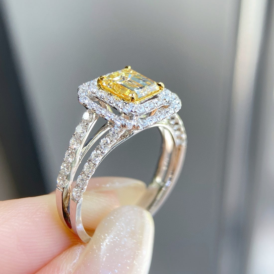 14k Gold 1.79 Ctw Natural Yellow Diamond & Diamond Ring - 2