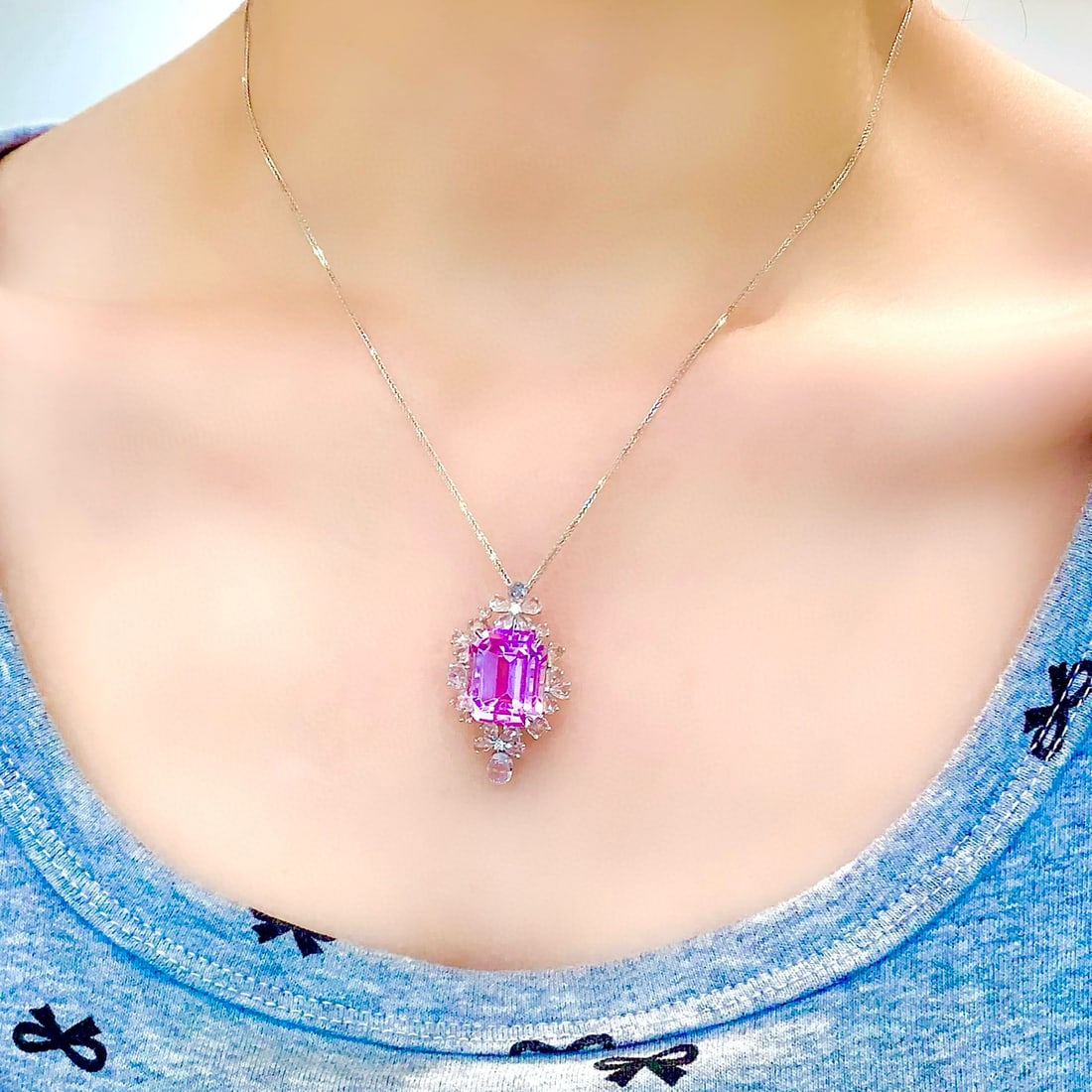 14k Gold 11.2 Ct Natural Kunzite & Sapphire Pendant( Without Chain ) - 5