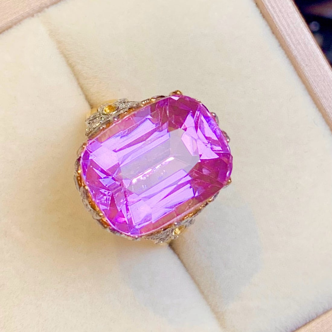 14k Gold 20.45 Ct Natural Kunzite & Diamond Ring - 6