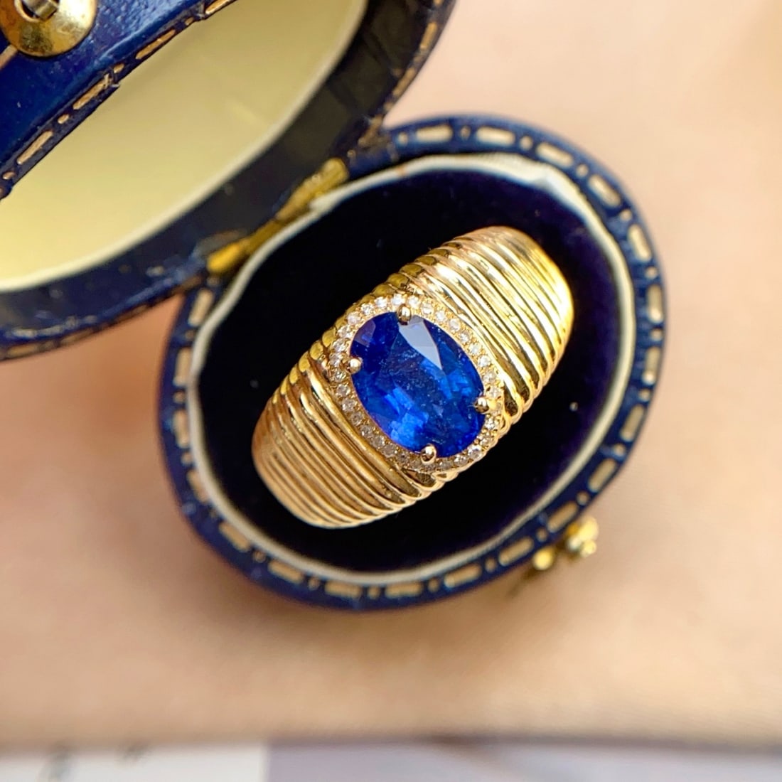 14k Gold 1.6 Ct Natural Sapphire & Diamond Ring - 3