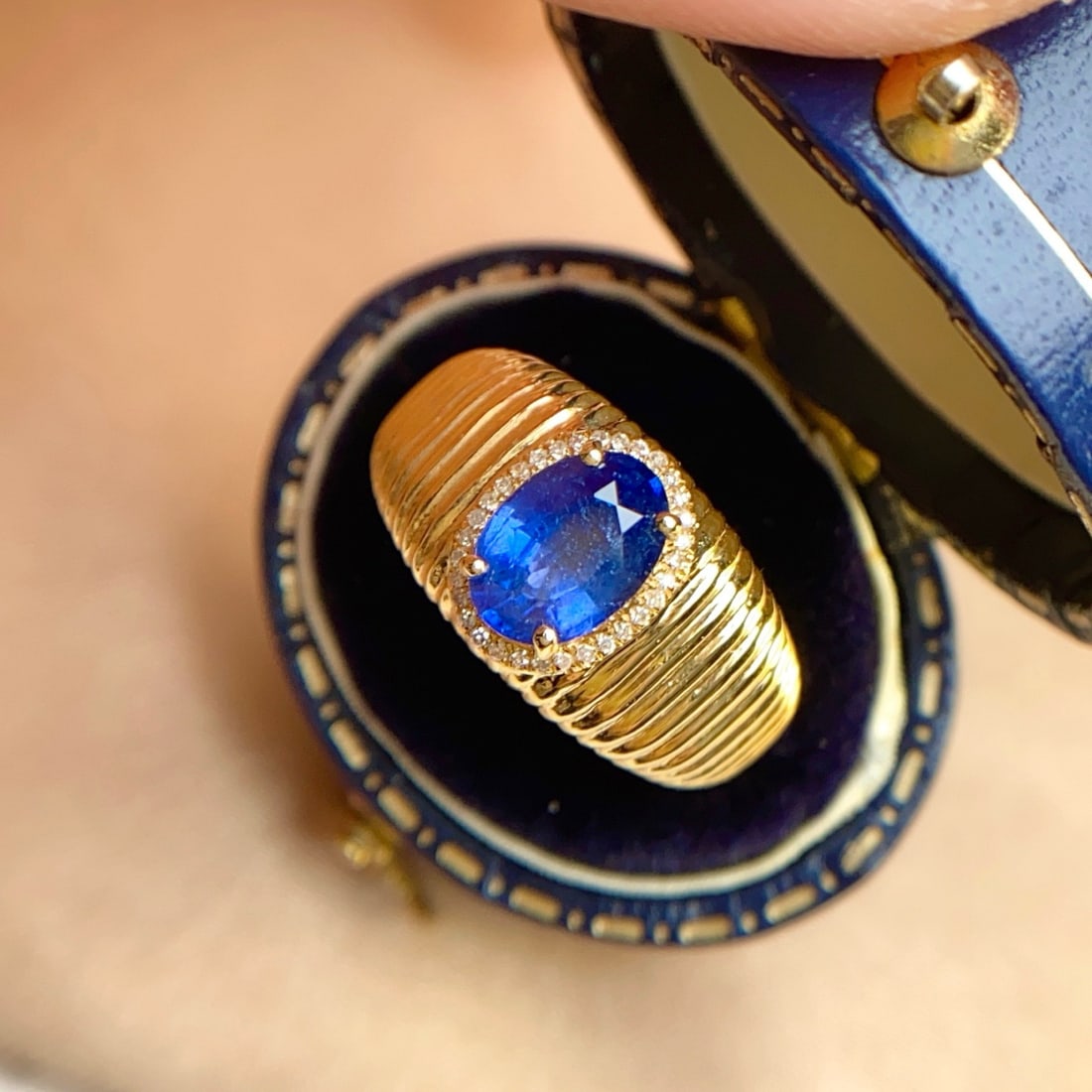14k Gold 1.6 Ct Natural Sapphire & Diamond Ring - 4