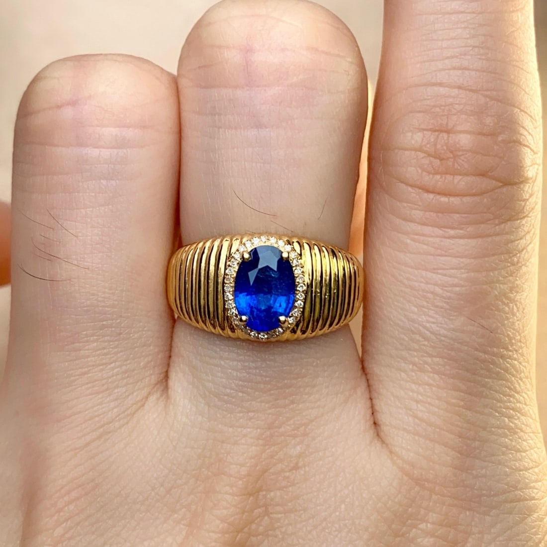 14k Gold 1.6 Ct Natural Sapphire & Diamond Ring - 5