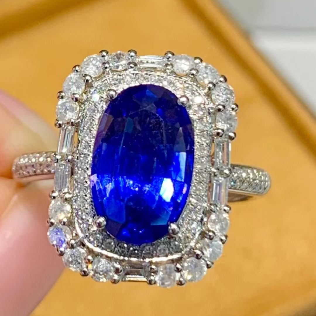 14k Gold 2.5 Ct Natural Sapphire & Diamond Ring - 2