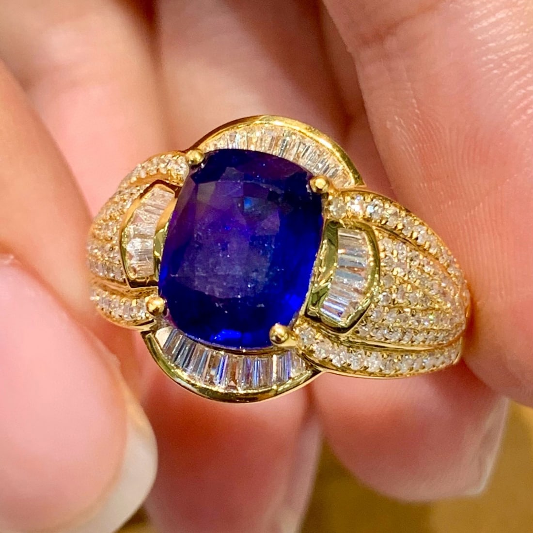 14k Gold 2.7 Ct Natural Sapphire & Diamond Ring - 2