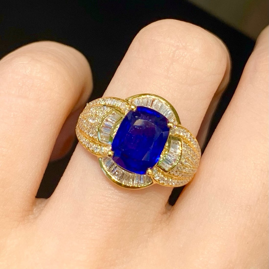 14k Gold 2.7 Ct Natural Sapphire & Diamond Ring - 5