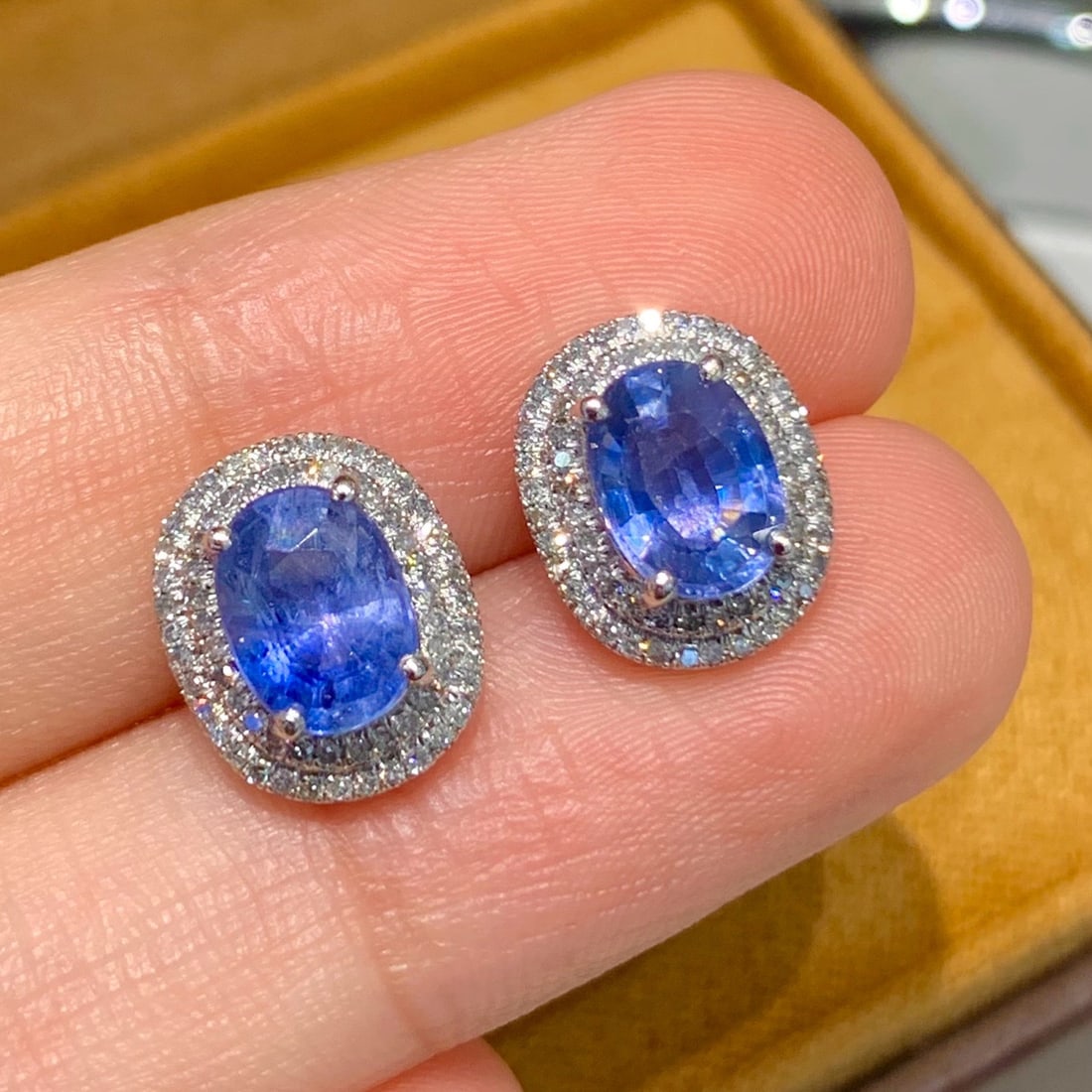 14k Gold 2.6 Ct Natural Sapphire & Diamond Earrings - 3