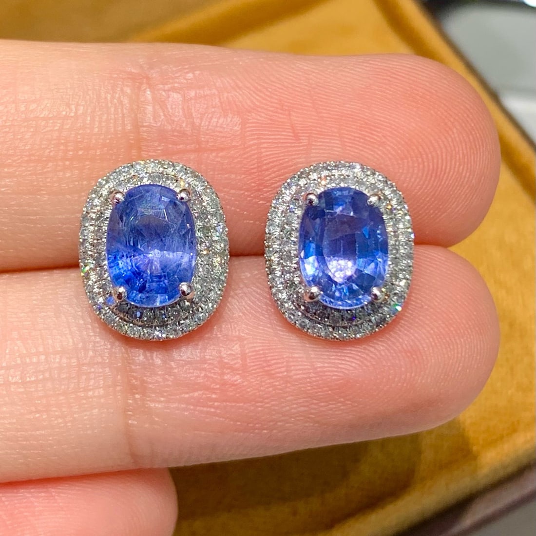 14k Gold 2.6 Ct Natural Sapphire & Diamond Earrings - 4
