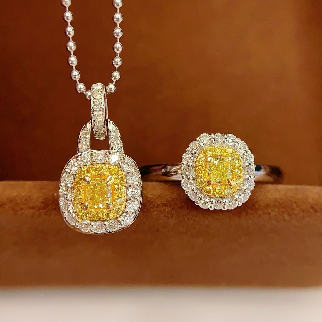 14k Gold 0.55 Ctw Natural Yellow Diamond & Diamond Jewelry Set - 2