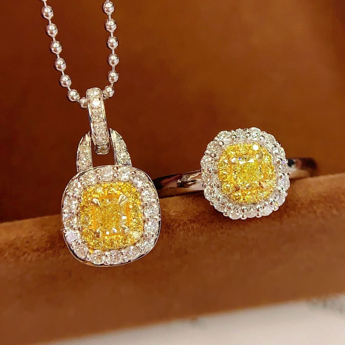 14k Gold 0.55 Ctw Natural Yellow Diamond & Diamond Jewelry Set - 5
