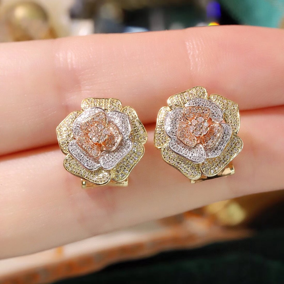14k Gold 0.8 Ct Natural H Diamond & Flowers Earrings - 7