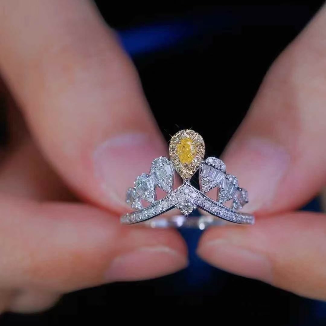 14k Gold 0.55 Ct Natural Yellow Diamond & Diamond Ring: Ref:231057207 // gold content:14k gold // ring size:7. 25us // // main gemstone:yellow diamond & diamond // shape:multiple // carat weight:0. 55ct // clarity grade:vs-si // color:yellow & h //