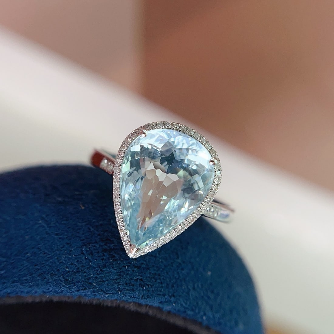 14k Gold 4 Ct Natural Aquamarine & Diamond Ring - 5