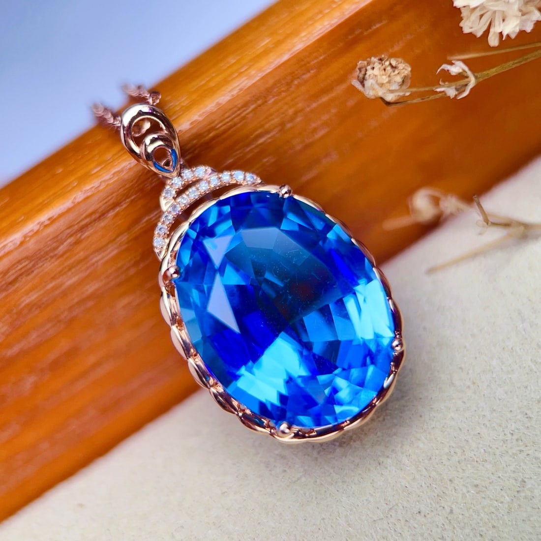 14k Gold 19.74 Ctw Natural Topaz & Diamond Pendant( Without Chain ) - 4