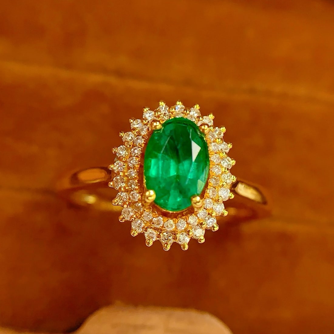 14k Gold 1 Ct Natural Emerald & Diamond Ring - 2