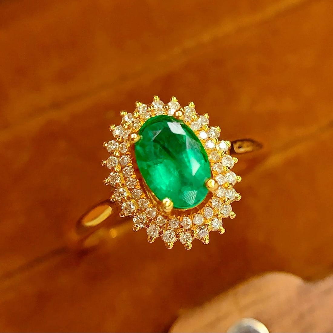 14k Gold 1 Ct Natural Emerald & Diamond Ring - 3